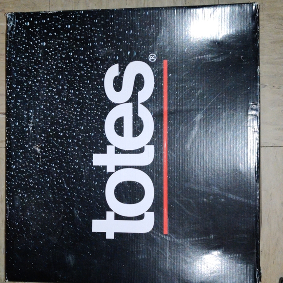New Men\'s Totes Waterproof Boots main image 4